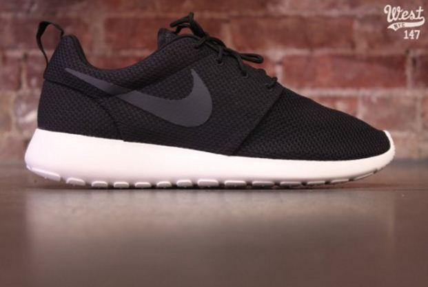 Кроссовки Nike Roshe Run р.41-45