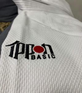 Фото Борьба(дзюдо,айкидо,рукопашный бой.............), Кимоно  IPPON-Gear, БЕЛОЕ КИМОНО ДЛЯ ДЗЮДО IPPON GEAR BASIC IPPON GEAR Judo Gi Basic белый