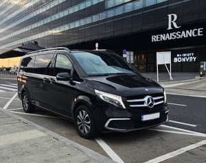 Оренда Mercedes-Benz V-Class з водієм – трансфер із Києва до Європи (Варшава, Краків, Кишинів)
